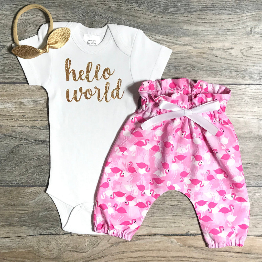 Hello World Newborn Take Home Outfit - Gold Glitter Bodysuit + Pink Flamingo Pants + Bow / Headband - Newborn Baby Girl Outfit - Shower Gift