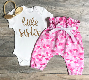 Little Sister Outfit - Newborn Coming Home Outfit Baby Girl - Gold Glitter Little Sister Bodysuit + Pink Flamingo Pants + Bow - Babygirl Set